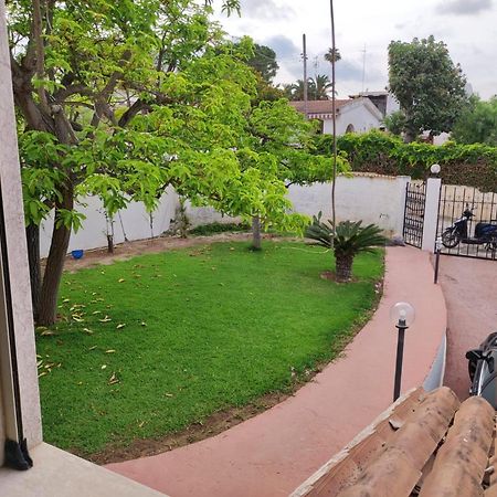 Villa Rita Apartament & Rooms Fontane Bianche Exteriör bild
