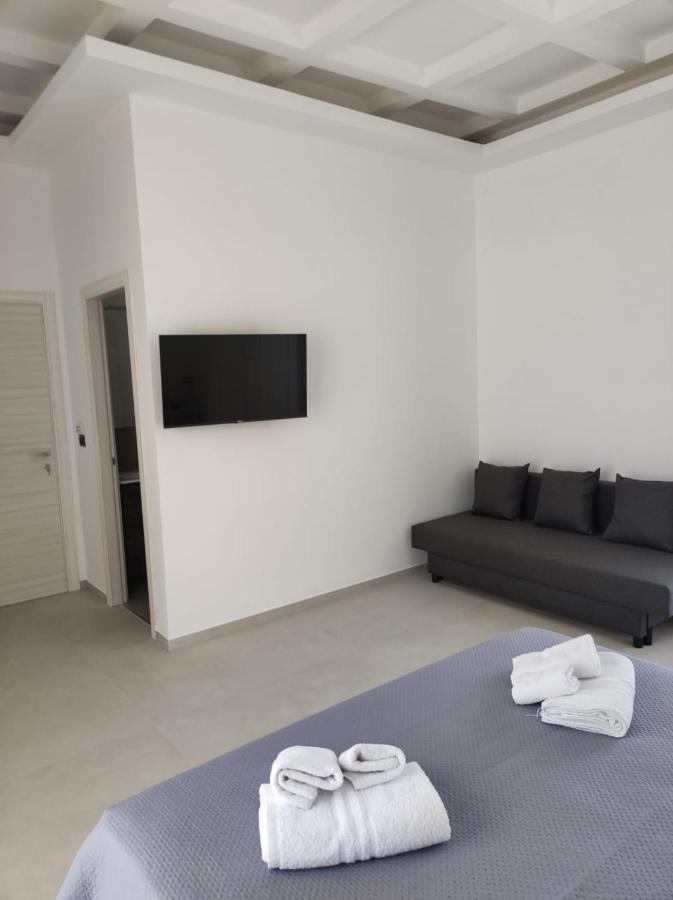 Villa Rita Apartament & Rooms Fontane Bianche Exteriör bild