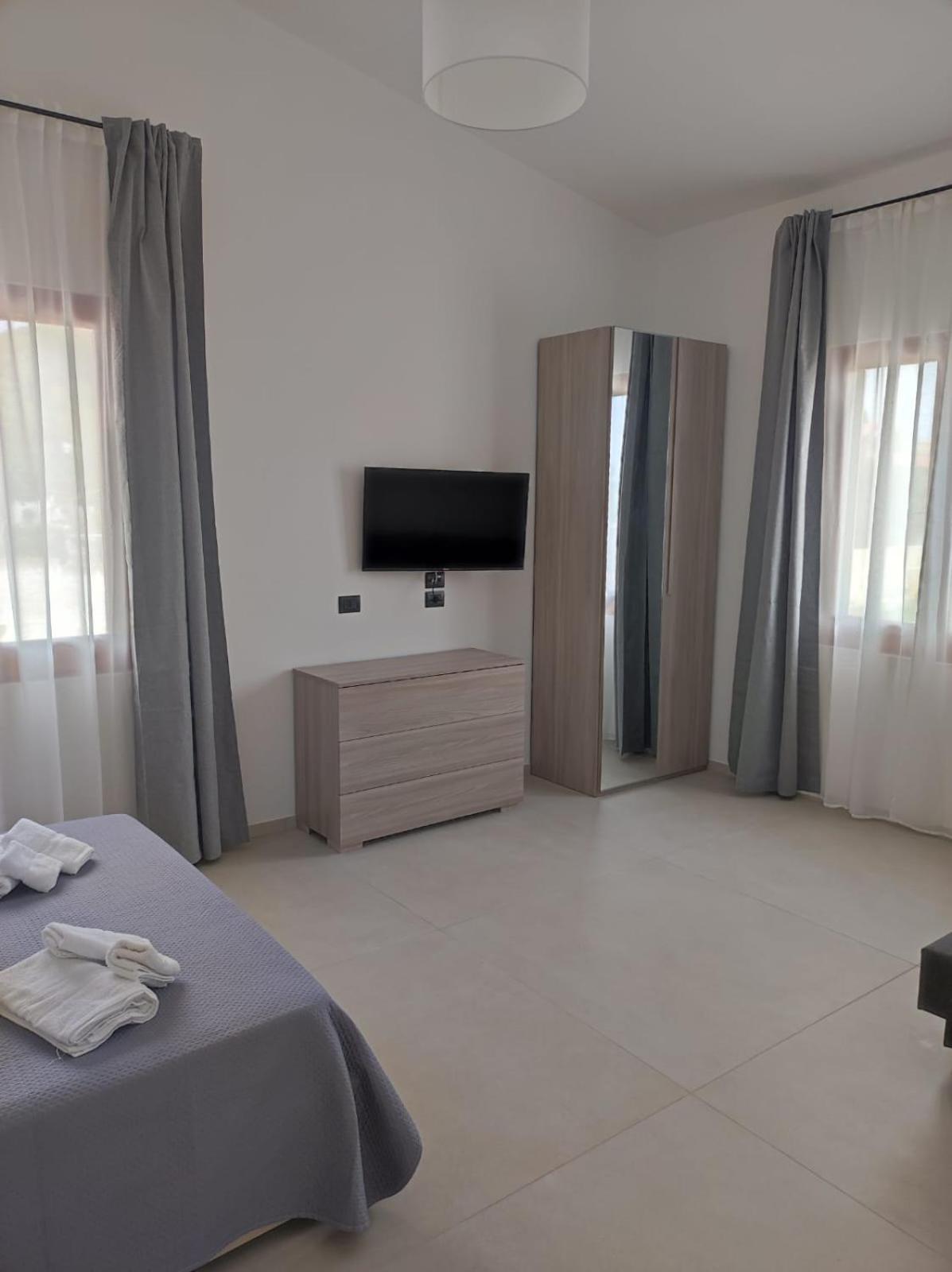 Villa Rita Apartament & Rooms Fontane Bianche Exteriör bild